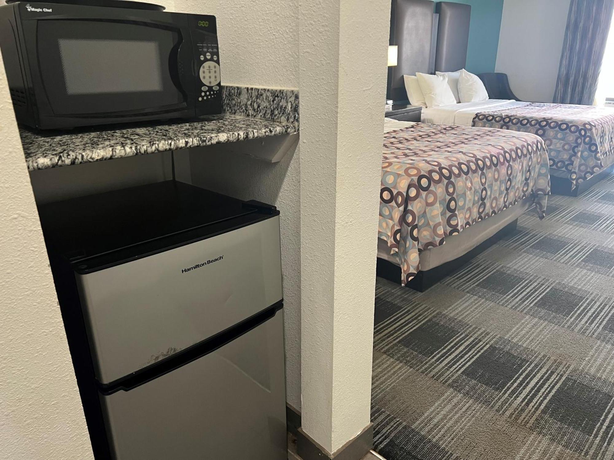 Days Inn By Wyndham Alva Extérieur photo