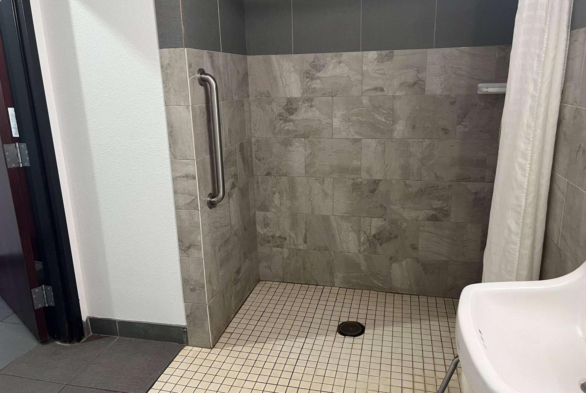 Days Inn By Wyndham Alva Extérieur photo
